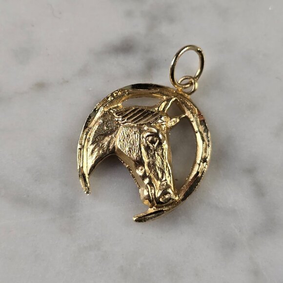 Womens Vintage Estate 14K Yellow Gold Horse Shoe Pendant 2.1g E4741 - Picture 1 of 3